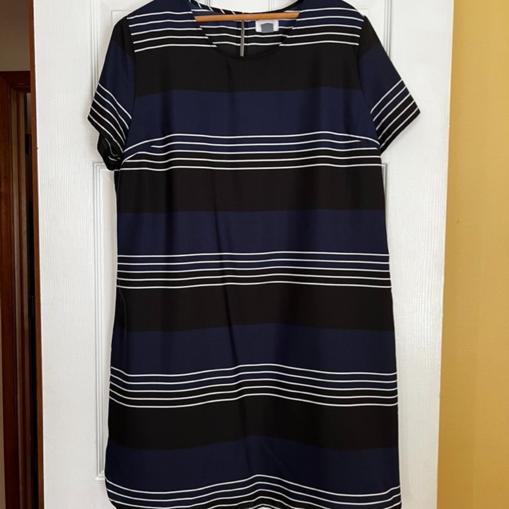 Black/White/Navy Striped Short Sleeve Sheath Dress (L) - EUC